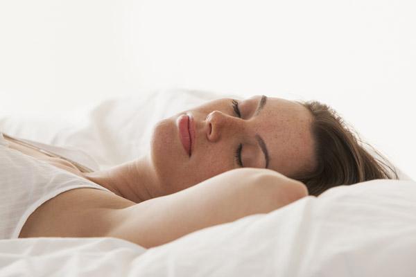 四种睡姿与健康的关系